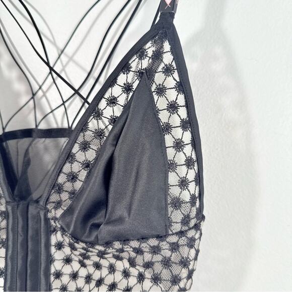 NWT Victorias Secret Lingerie Starburst Longline Unlined Triangle Bralette Small - Picture 5 of 9